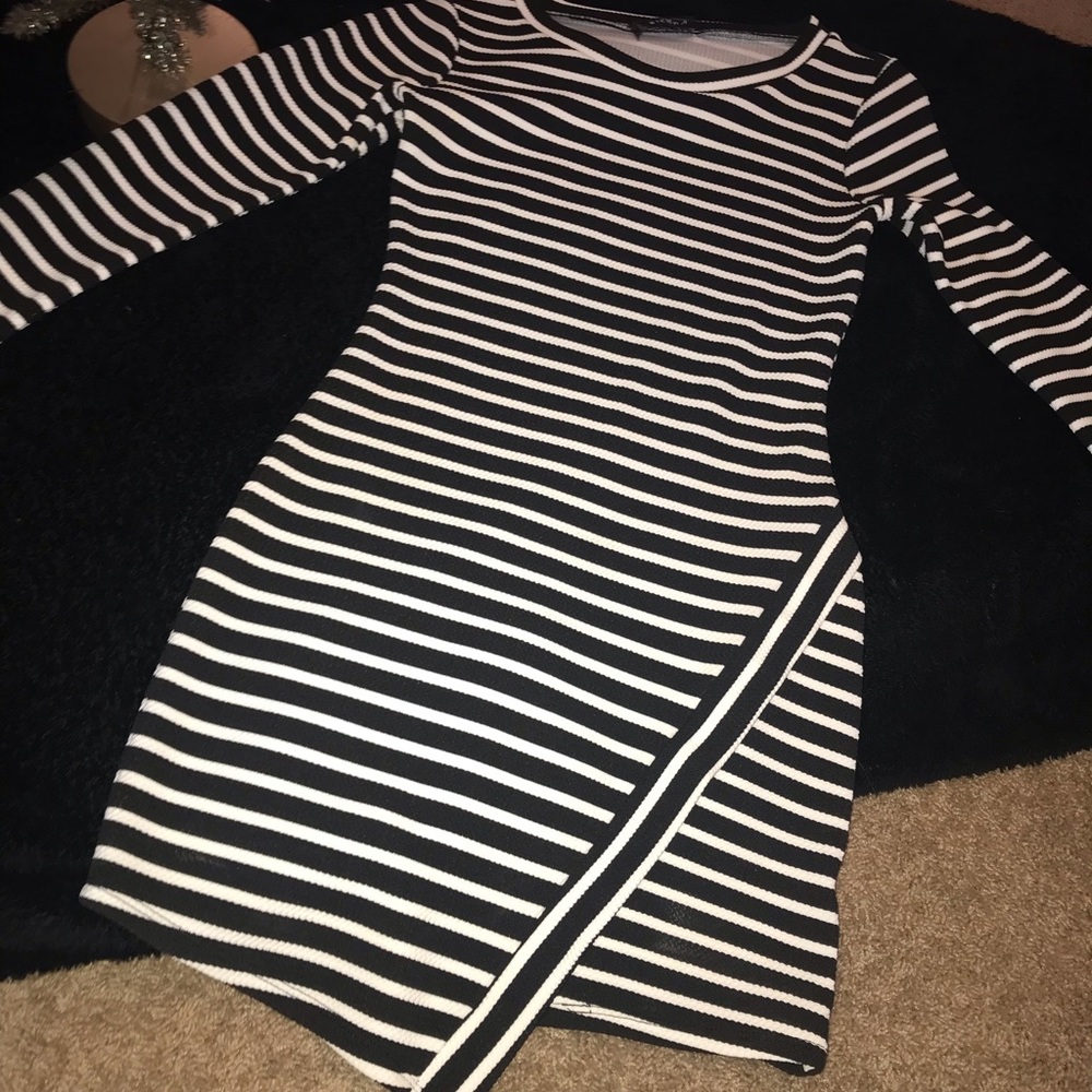 LULU STRIPE DRESS - Picture 7 of 8